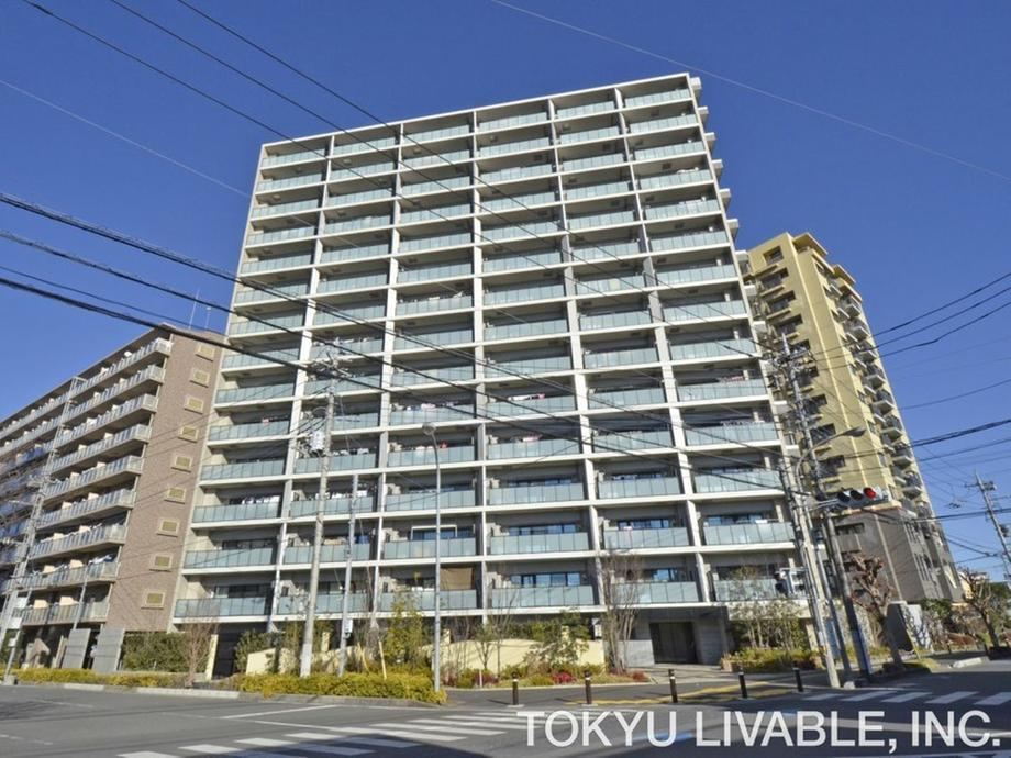 3LDK apartment in Asaka, Saitama - Photo 1