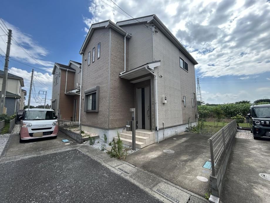 4LDK house in Kita Ward, Saitama - Photo 1