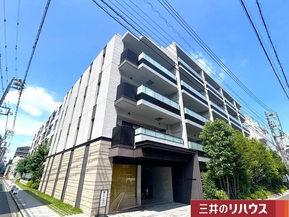 3LDK apartment in Arakawa Ward, Tokyo - Photo 1