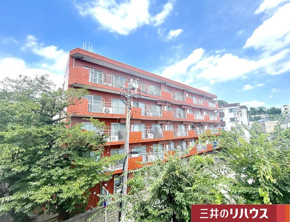 2LDK+S apartment in Setagaya Ward, Tokyo - Photo 1