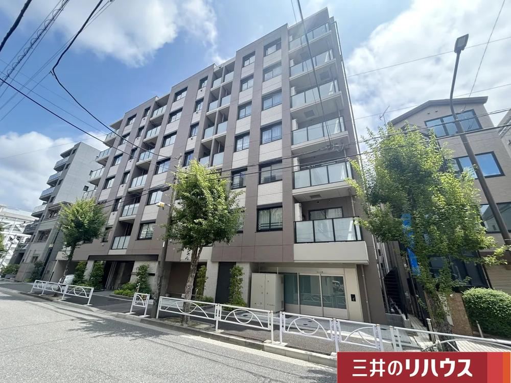 1LDK apartment in Sumida Ward, Tokyo - Photo 1