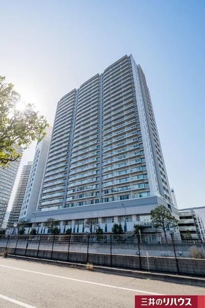 2LDK apartment in Nishi Ward, Yokohama, Kanagawa - Photo 1