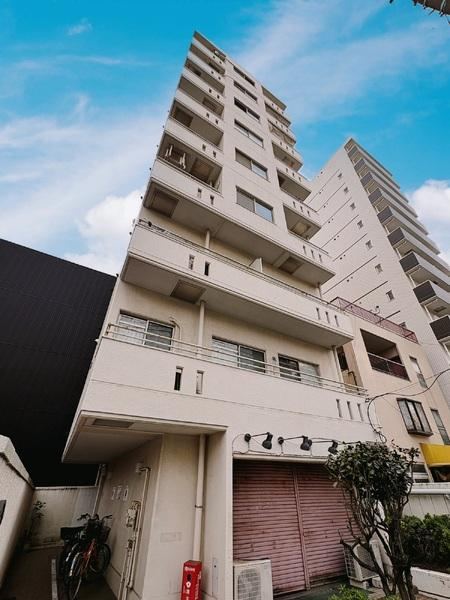 2DK apartment in Kita Ward, Tokyo - Photo 1