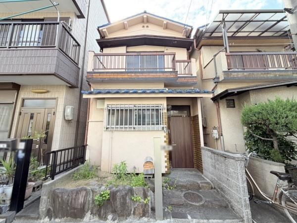 3DK house in Fujiidera, Osaka - Photo 1