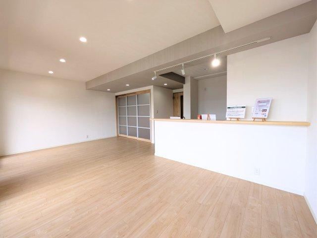 3LDK apartment in Matsuyama, Ehime - Photo 1