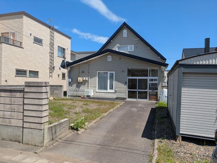 4LDK house in Asahikawa, Hokkaido - Photo 1
