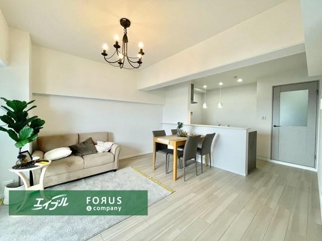 4LDK apartment in Toyonaka, Osaka - Photo 1