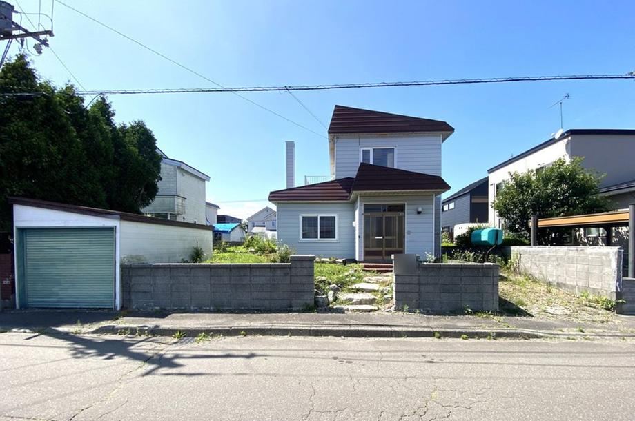 336 m² land in Chitose, Hokkaido - Photo 1