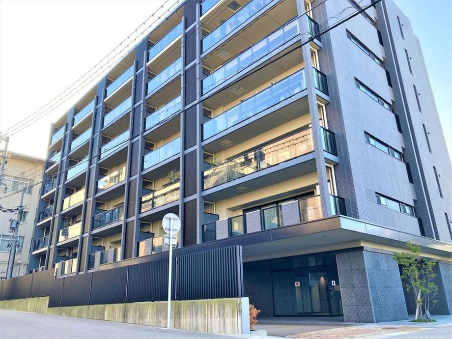 3LDK apartment in Kanazawa, Ishikawa - Photo 1