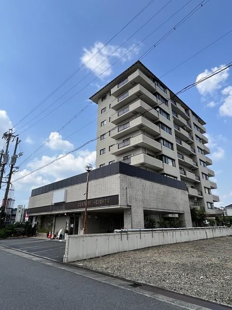 2LDK apartment in Tajimi, Gifu - Photo 1