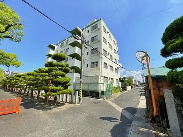 3DK apartment in Yukuhashi, Fukuoka - Photo 1