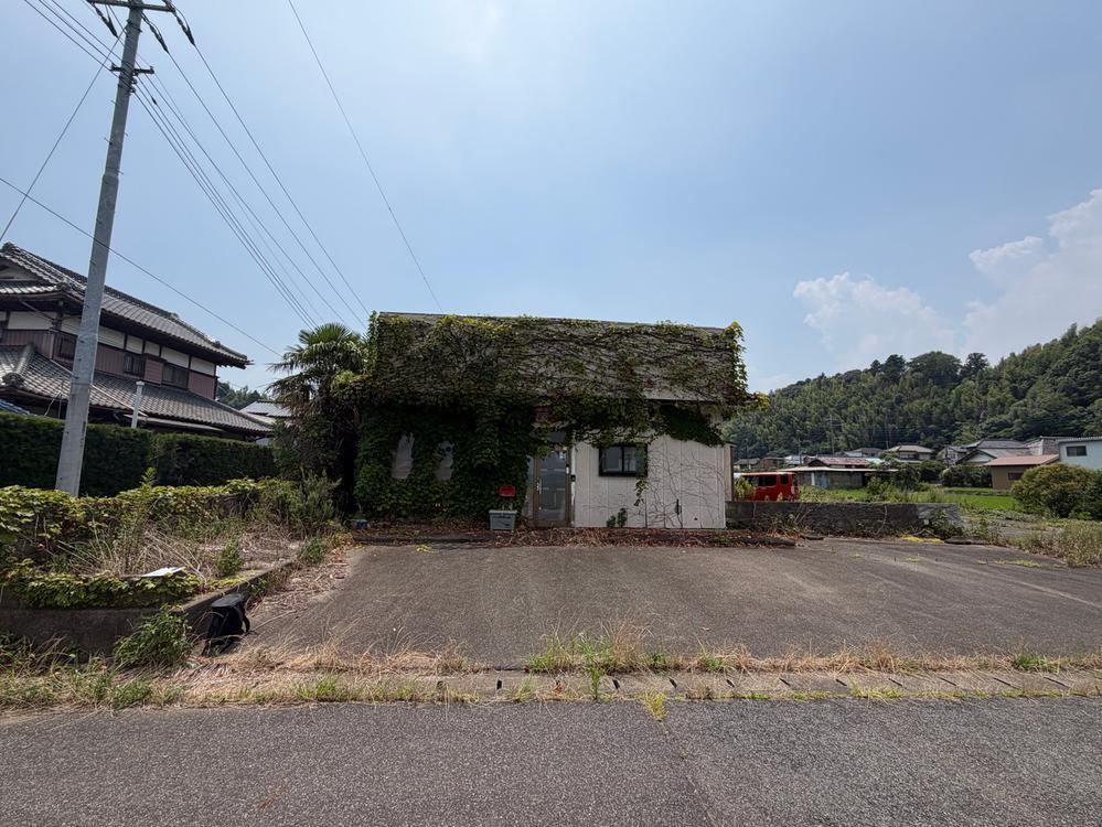 923 m² land in Yokoshibahikari, Sambu District, Chiba - Photo 1