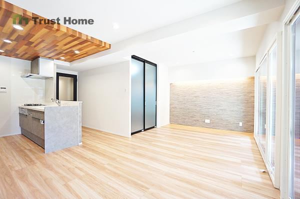 2LDK apartment in Akashi, Hyogo - Photo 1