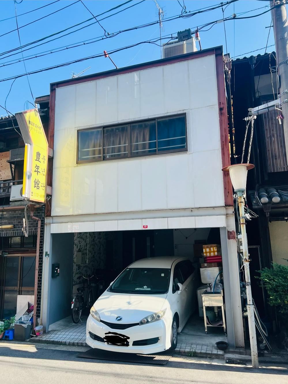5LDK house in Ino Ward, Osaka - Photo 1