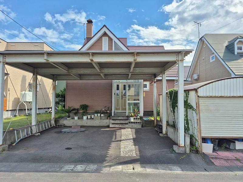 4LDK house in Asahikawa, Hokkaido - Photo 1