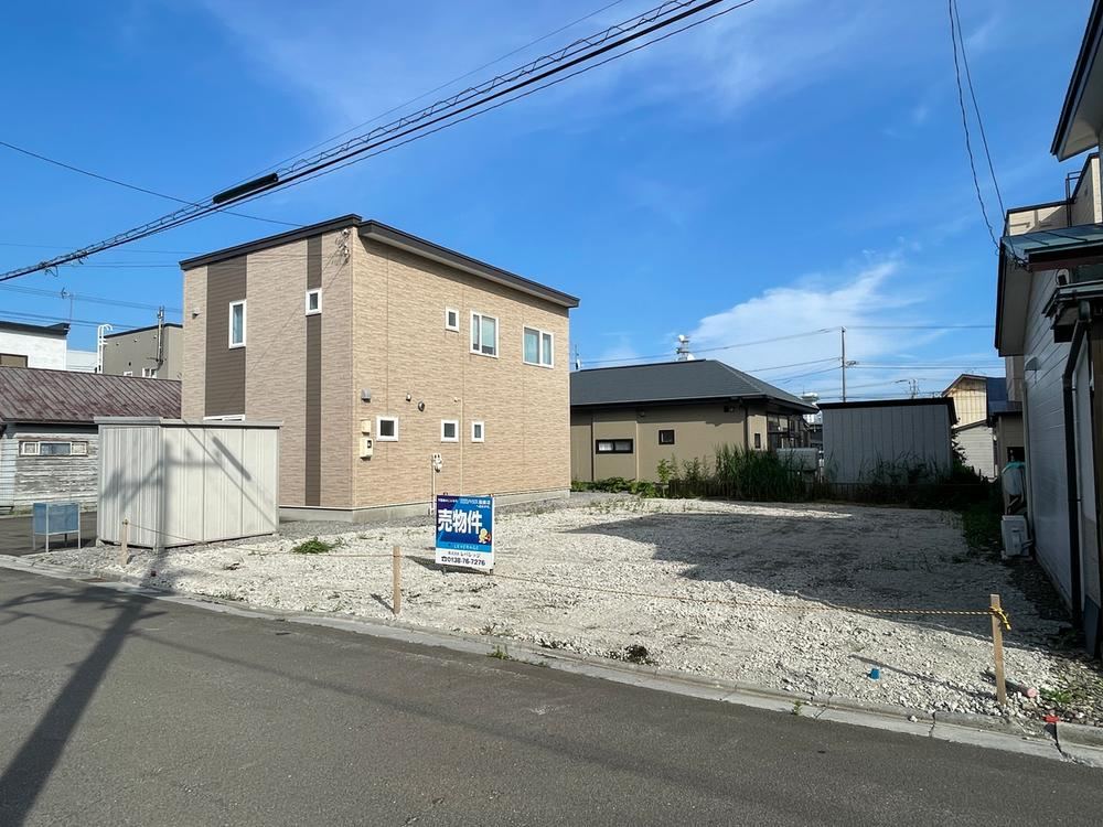 208 m² land in Hakodate, Hokkaido - Photo 1