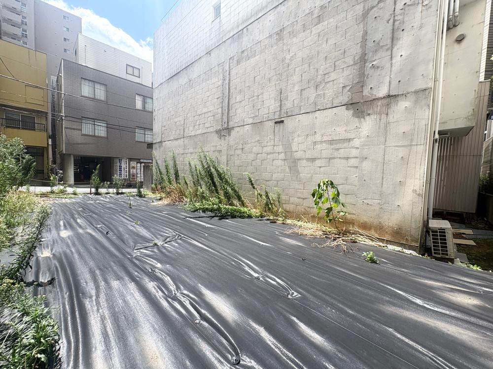 82 m² land in Minato Ward, Tokyo - Photo 1