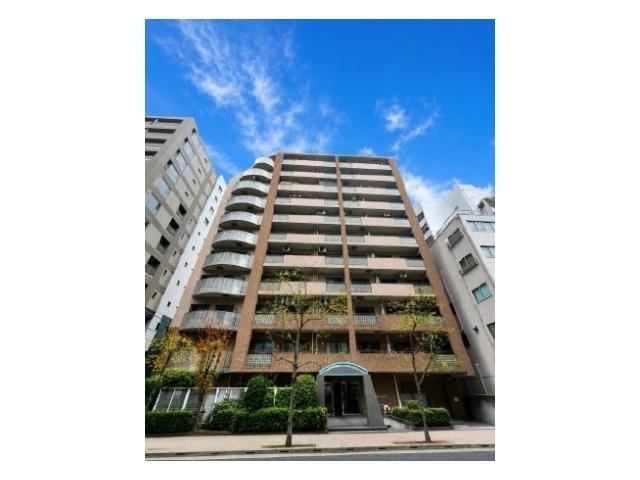 2LDK+S apartment in Chuo Ward, Tokyo - Photo 1