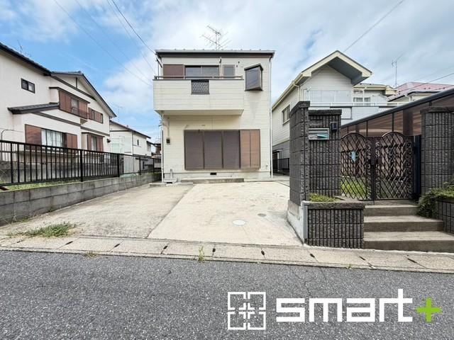 4LDK house in Nagareyama, Chiba - Photo 1