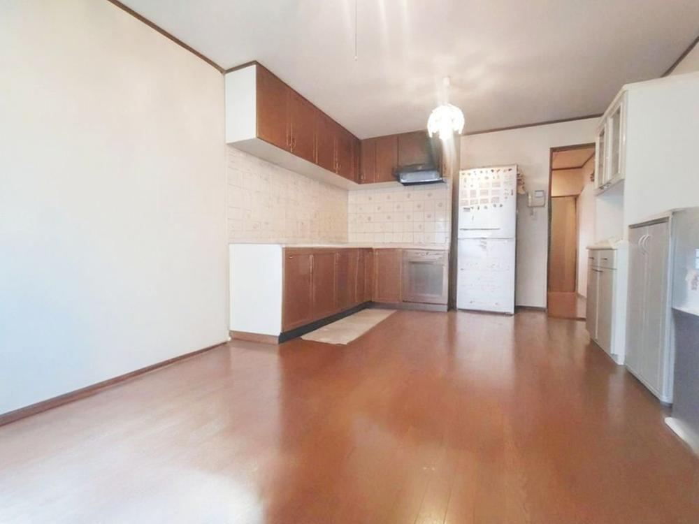 5LDK house in Ashiya, Hyogo - Photo 1