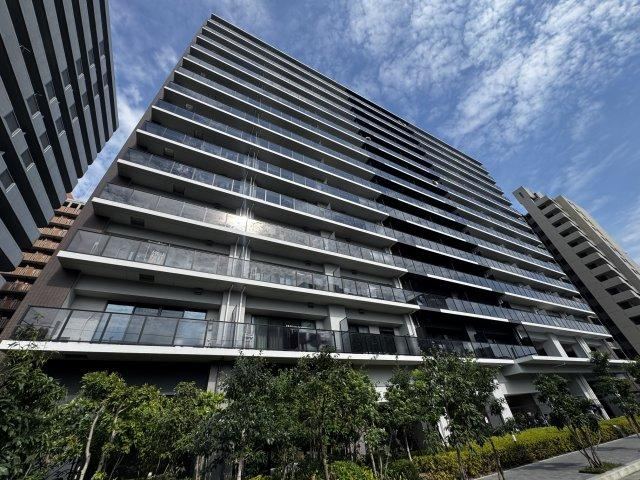 3LDK apartment in Joto Ward, Osaka - Photo 1