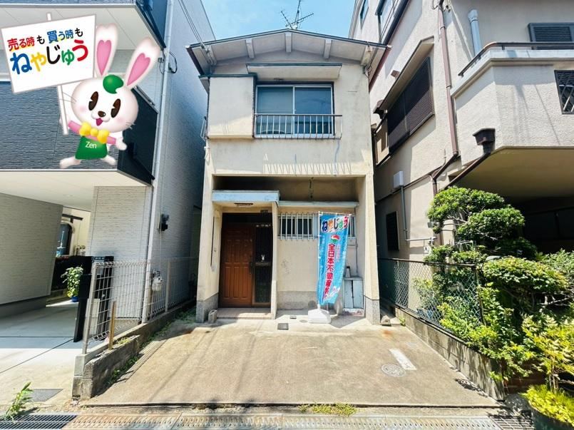 3DK house in Neyagawa, Osaka - Photo 1