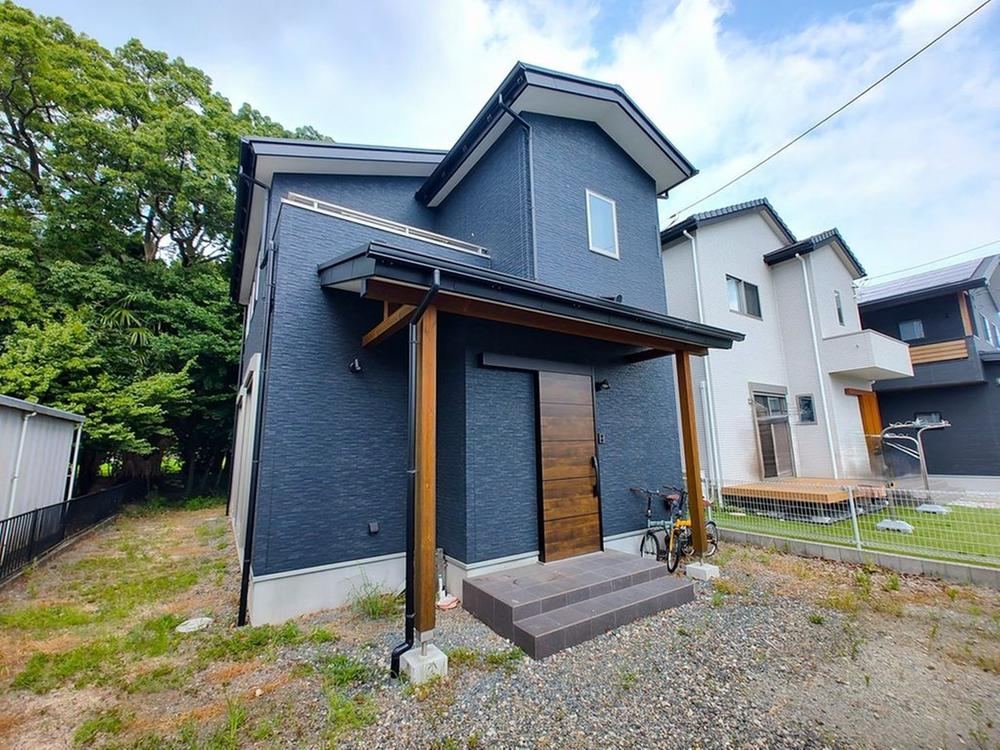 4LDK house in Izunokuni, Shizuoka - Photo 1