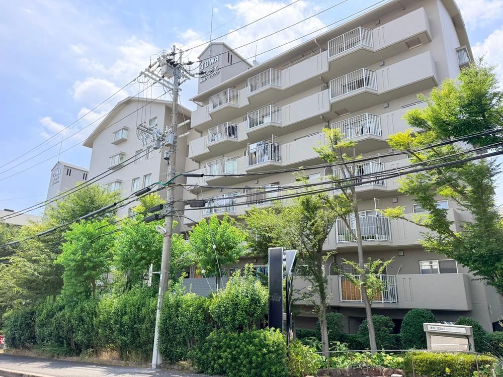 4LDK apartment in Takatsuki, Osaka - Photo 1