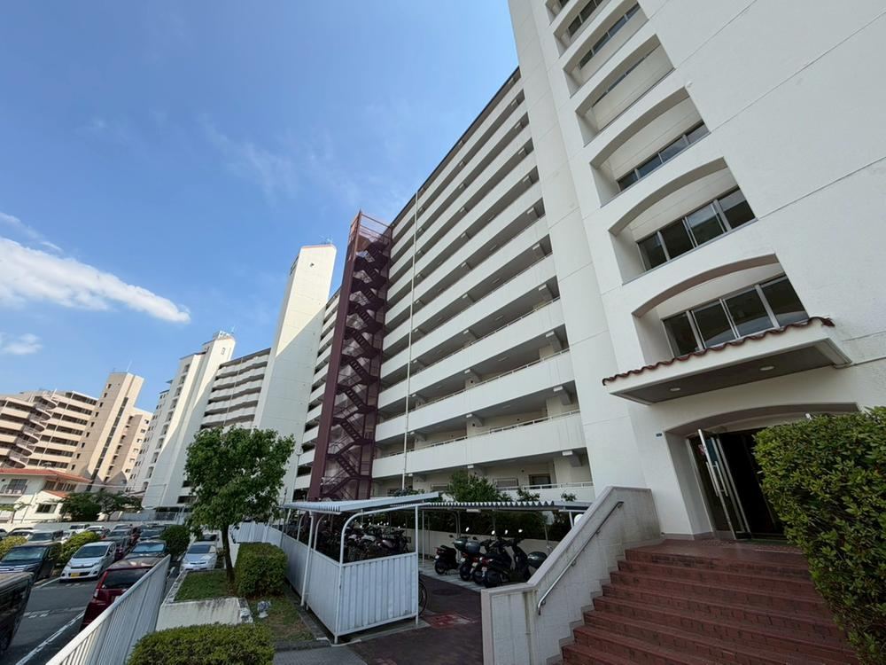 3LDK apartment in Mino, Osaka - Photo 1