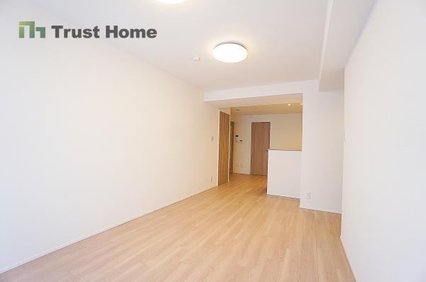 2LDK apartment in Chuo Ward, Kobe, Hyogo - Photo 1