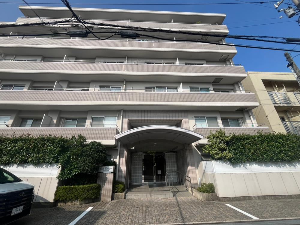 1LDK apartment in Kanazawa, Ishikawa - Photo 1