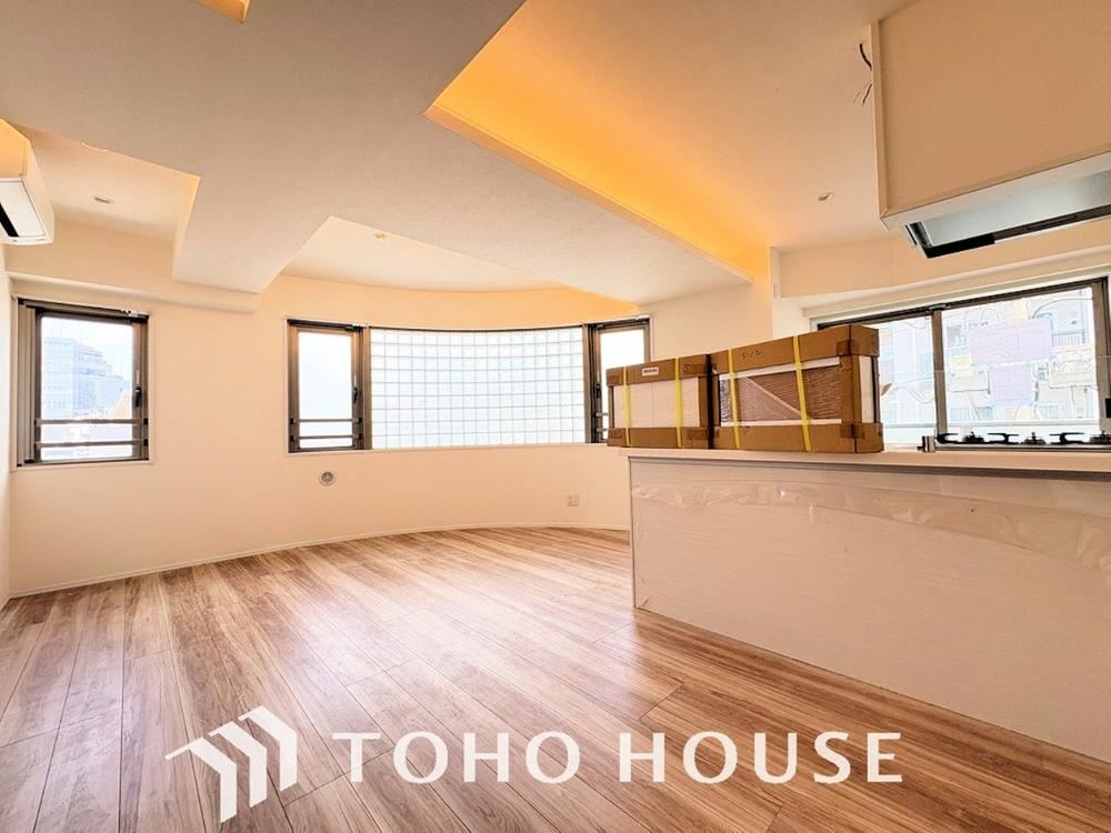 2LDK apartment in Shibuya Ward, Tokyo - Photo 1