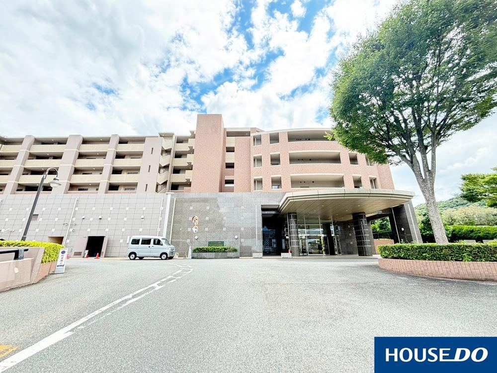 5LDK apartment in Nishi Ward, Fukuoka - Photo 1