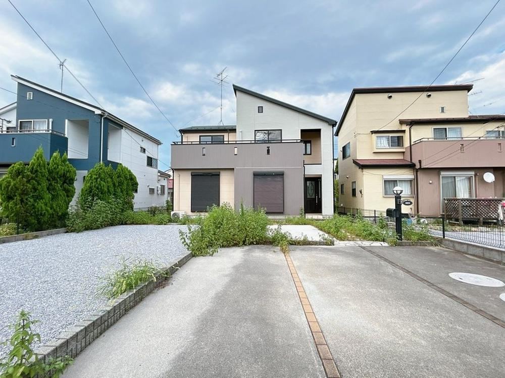 4LDK house in Kuki, Saitama - Photo 1