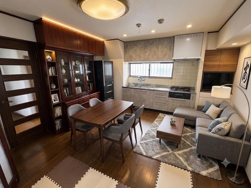4DK house in Hino, Tokyo - Photo 1