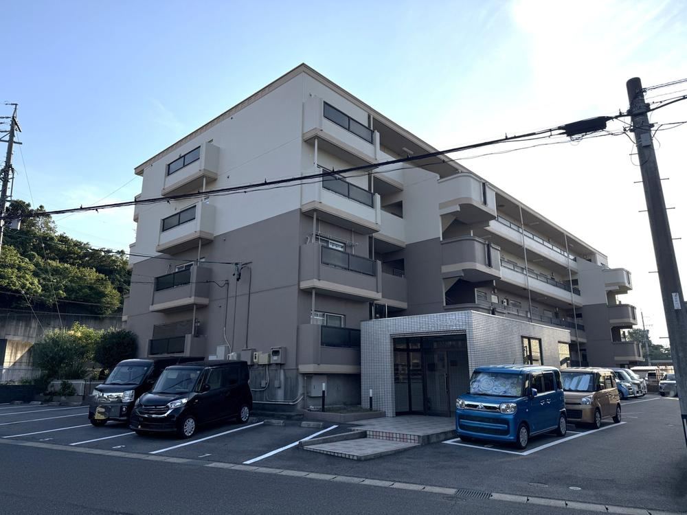 4LDK apartment in Okazaki, Aichi - Photo 1