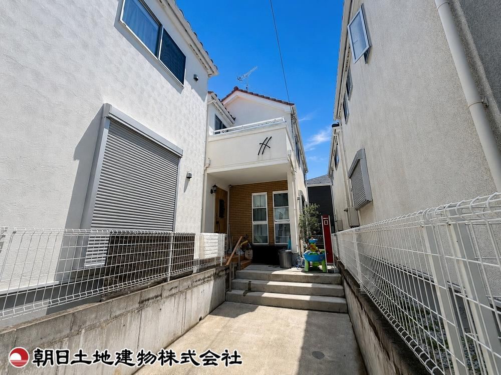 4LDK house in Yamato, Kanagawa - Photo 1