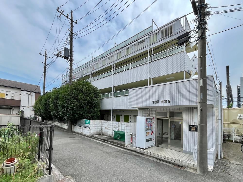 studio apartment in Kita Ward, Saitama - Photo 1