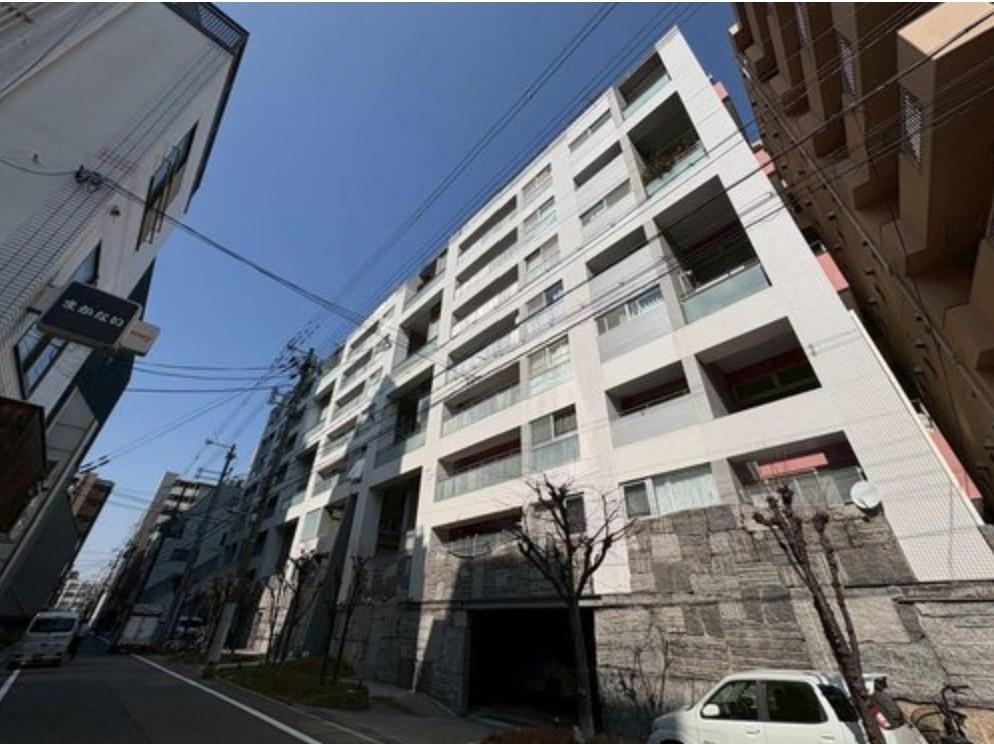 2LDK apartment in Yodogawa Ward, Osaka - Photo 1