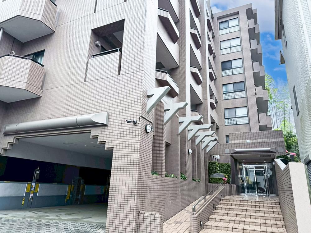 3LDK apartment in Aoba Ward, Yokohama, Kanagawa - Photo 1