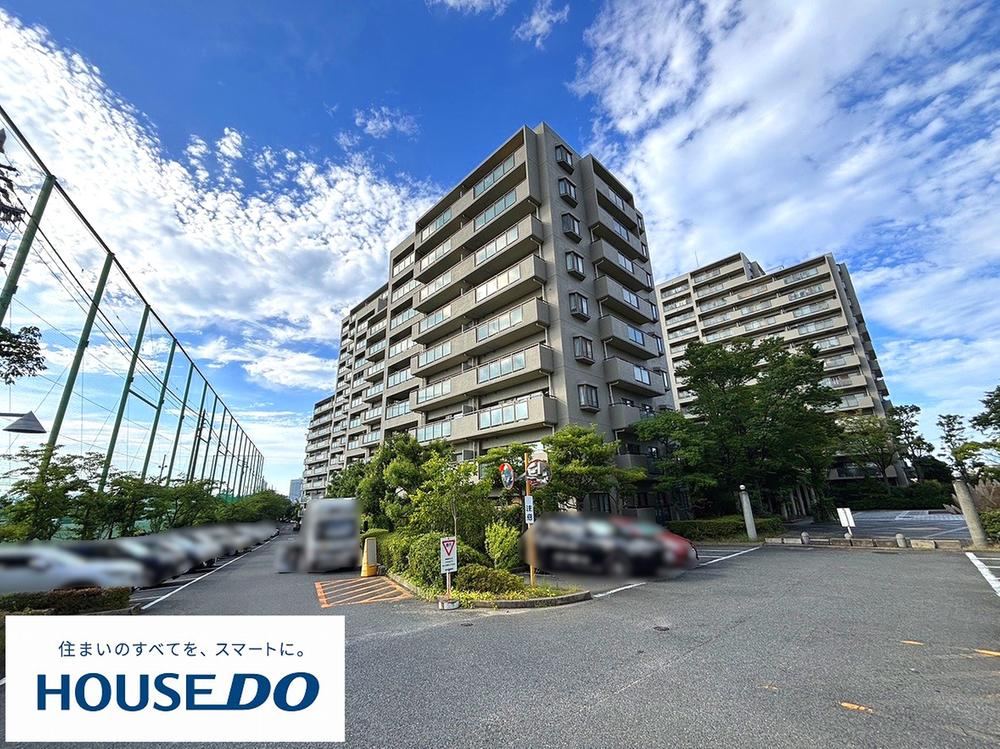 3LDK apartment in Neyagawa, Osaka - Photo 1