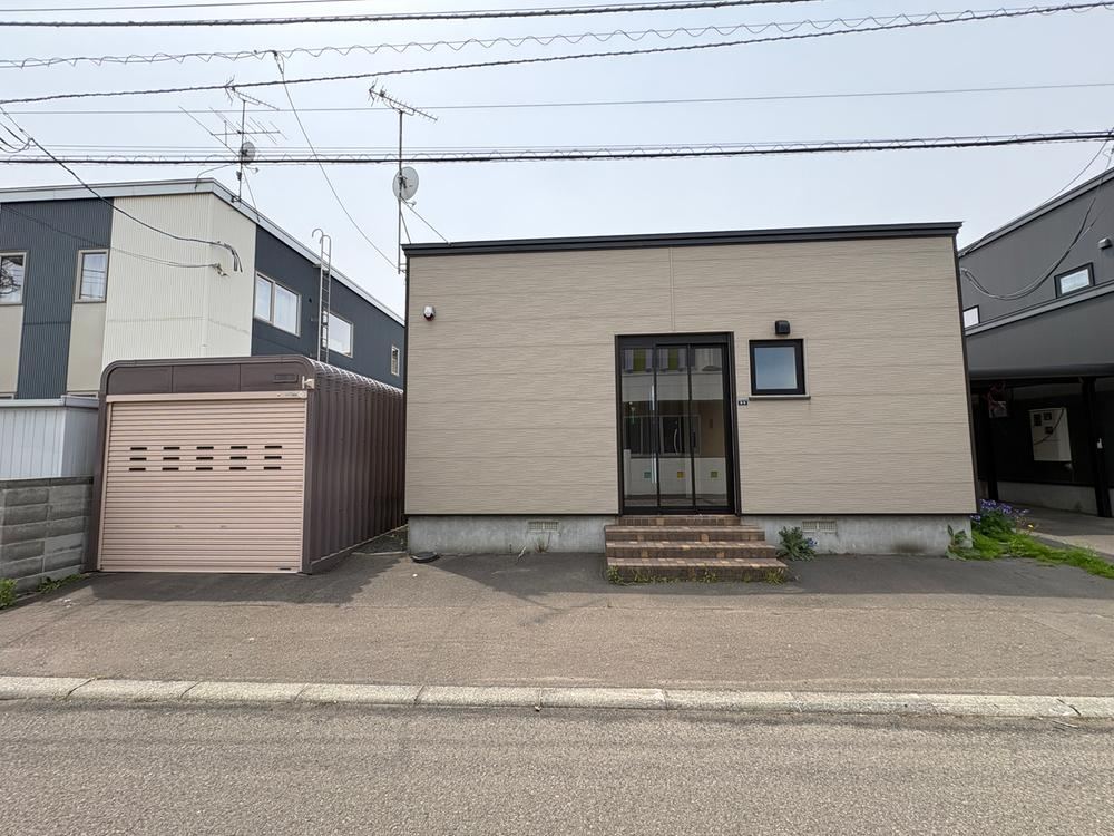 2LDK+S house in Higashi Ward, Sapporo, Hokkaido - Photo 1