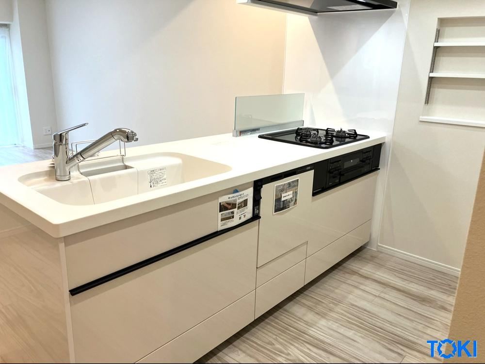 2LDK+S apartment in Edogawa Ward, Tokyo - Photo 1