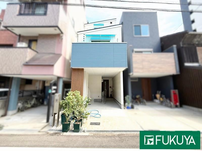 3LDK+S house in Yodogawa Ward, Osaka - Photo 1