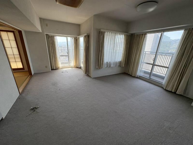 3LDK apartment in Kochi, Kochi - Photo 1