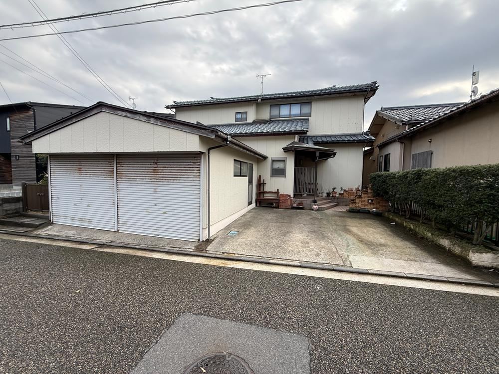 325 m² land in Nishi Ward, Niigata - Photo 1