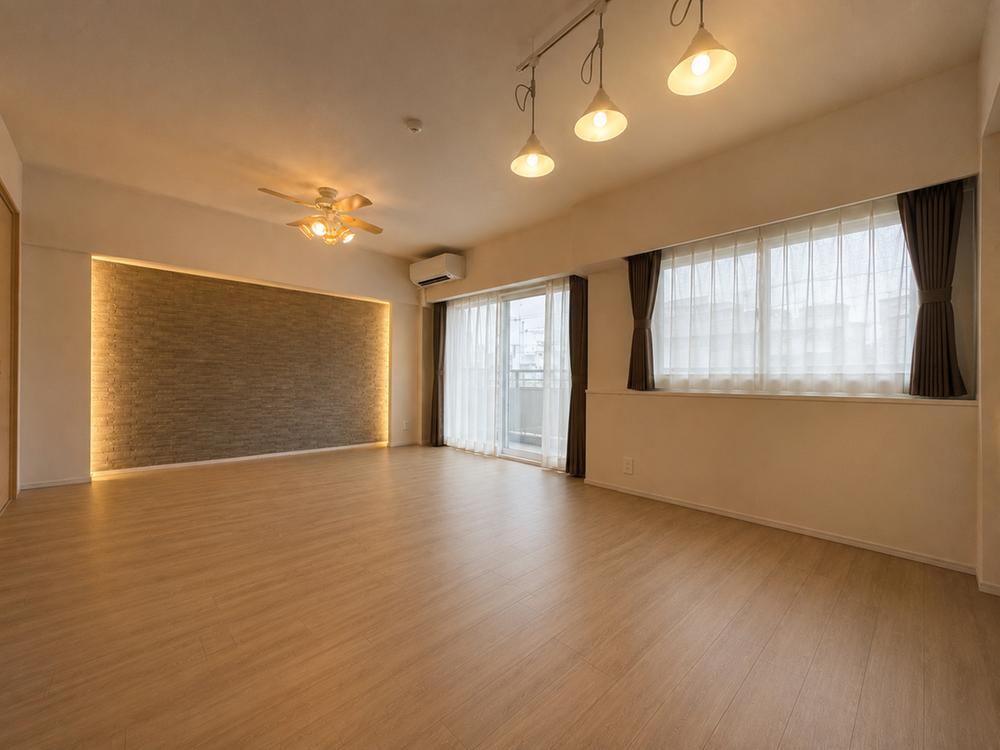 2LDK apartment in Sawara Ward, Fukuoka - Photo 1