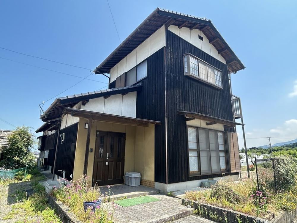 5DK house in Saijo, Ehime - Photo 1