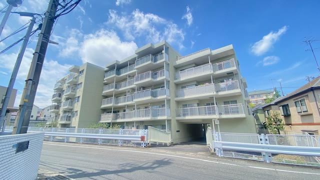 3LDK apartment in Asao Ward, Kawasaki, Kanagawa - Photo 1