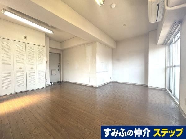 studio apartment in Chuo Ward, Osaka - Photo 1